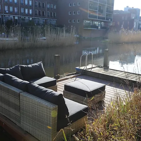 Bed & Breakfast De Groene Tunnel Amsterdam