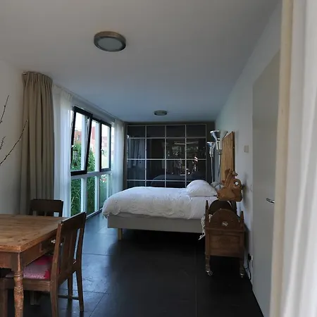 بيت ضيافة The Tunnel 4*