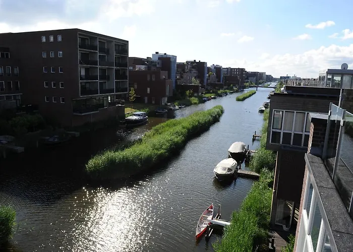 The Tunnel Gæstehus 4*